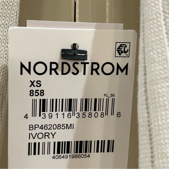 BP (Nordstrom brand) Reagan vneck ivory cropped sweater NWT‎ - Picture 4 of 6